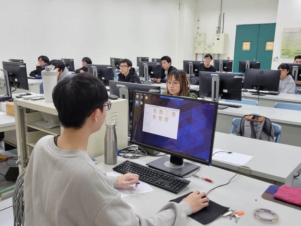 Lab class